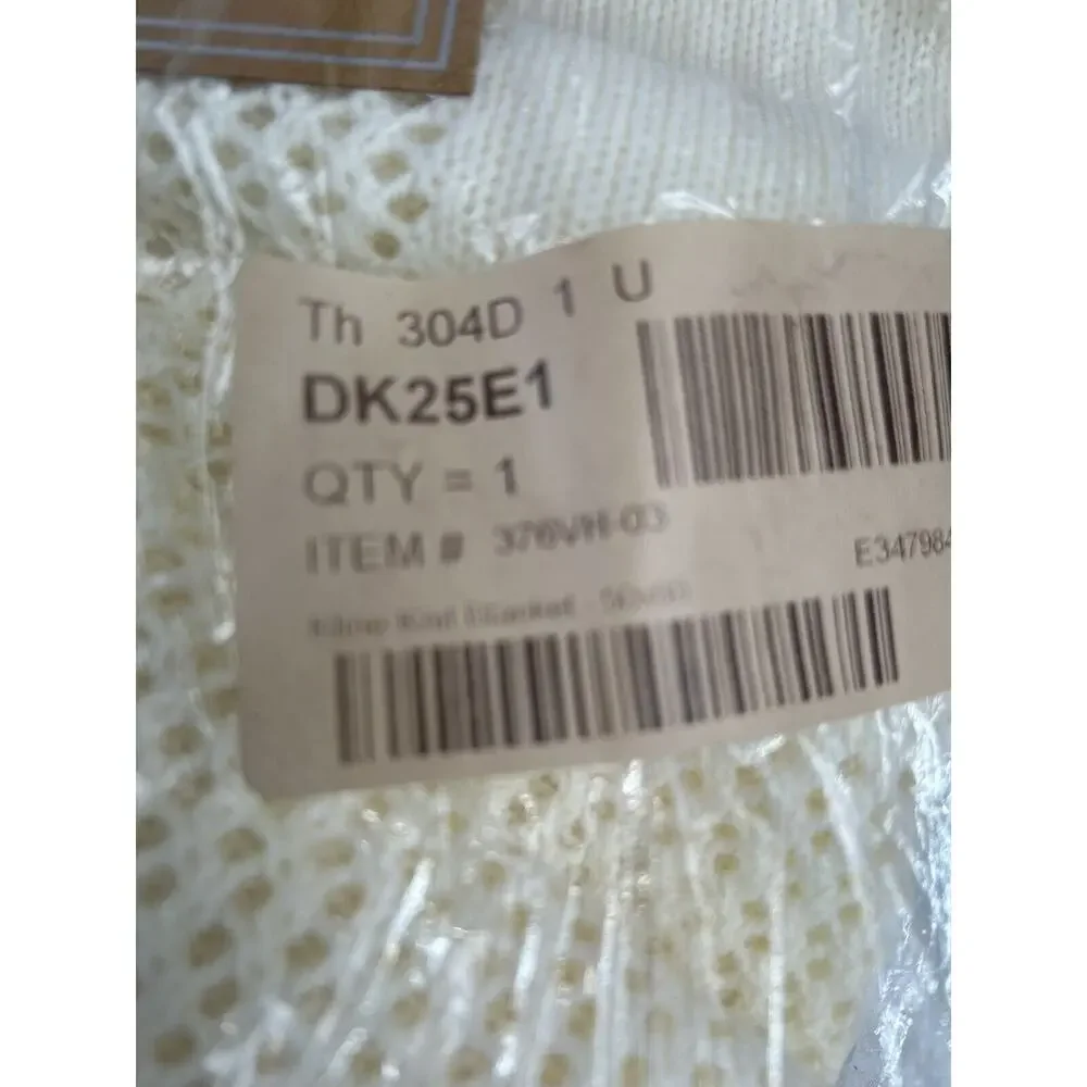 THRO by Marlo Lorenz‎ Cream Knit 60x50